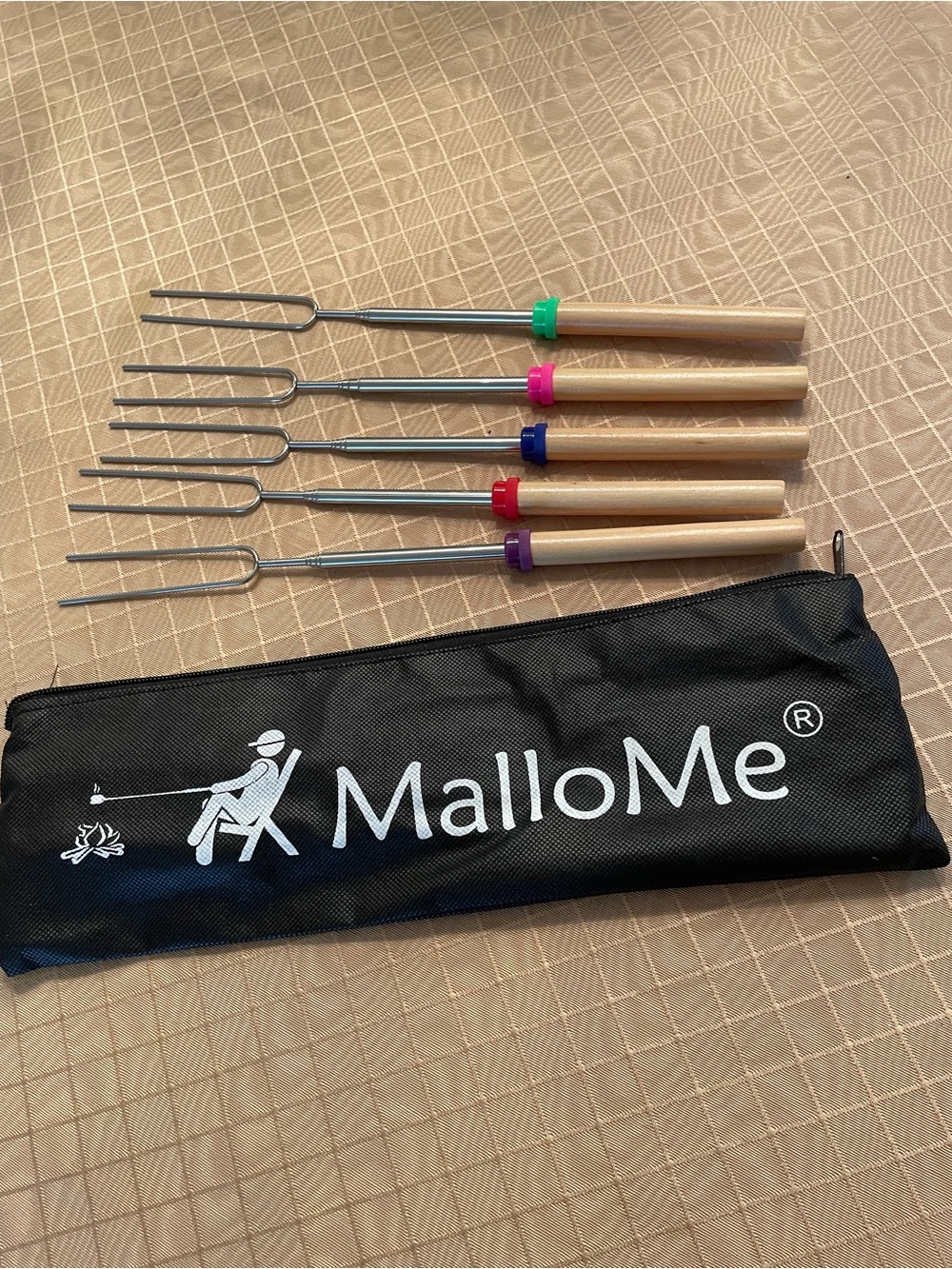 MalloMe Telescoping Roasting Forks Set with Carry Pouch - Multicolor